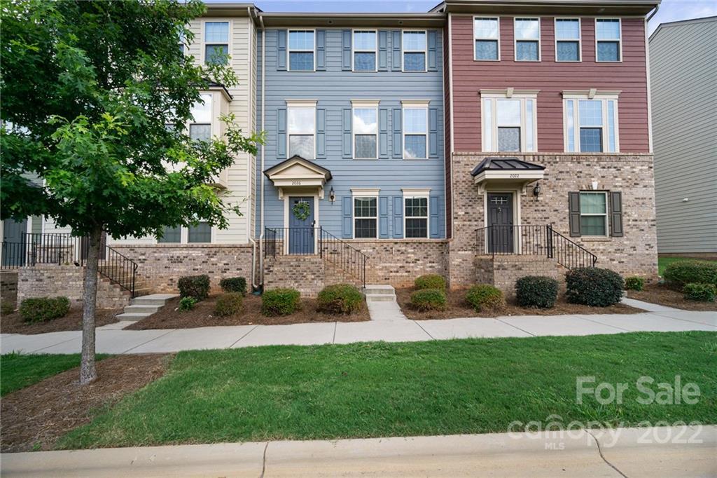 2026 Sage Park Dr., Charlotte, NC 28217