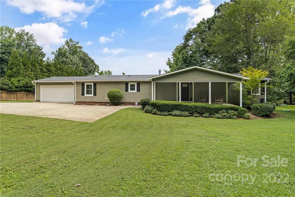 7478 Stonewall St., Sherrills Ford, NC 28673