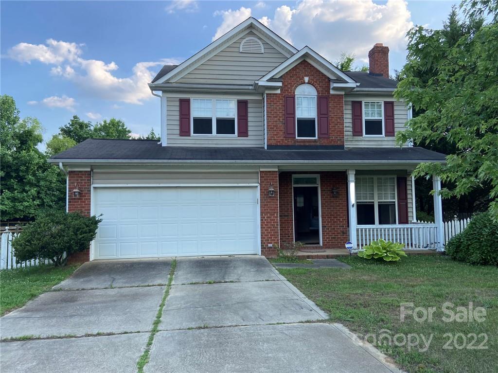 12018 Evergreen Hollow Dr., Charlotte, NC 28269