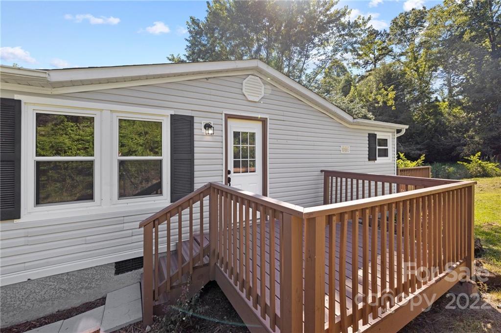 2248 Bear Creek Rd., Leicester, NC 28748