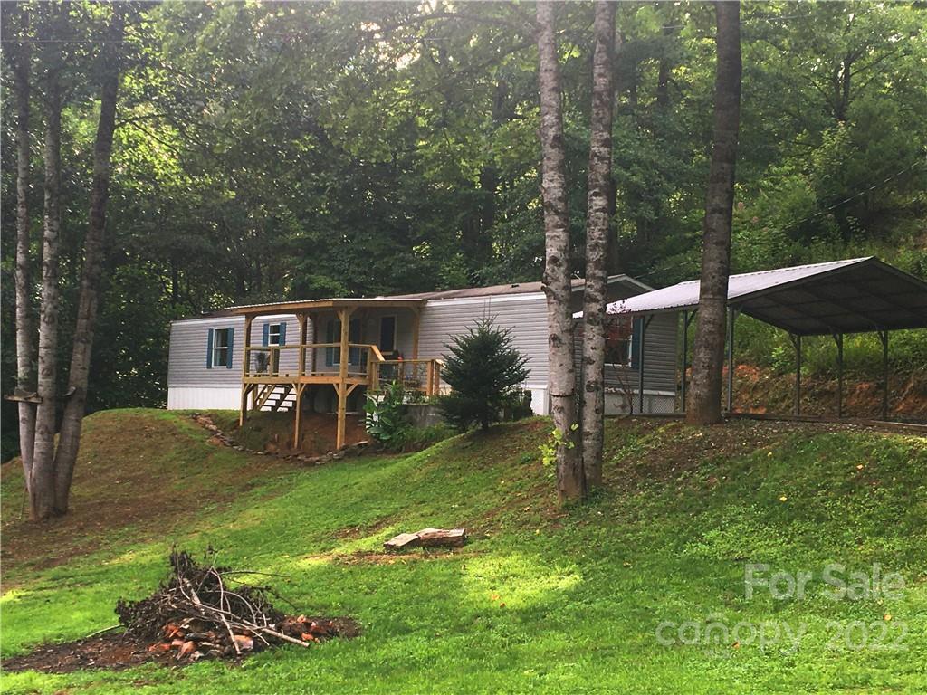 121 Rock And Roll Ln., Sylva, NC 28779