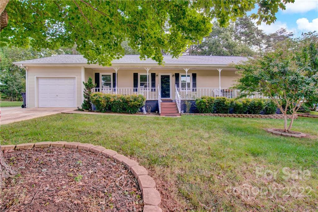 3564 Carington Ln., Statesville, NC 28625