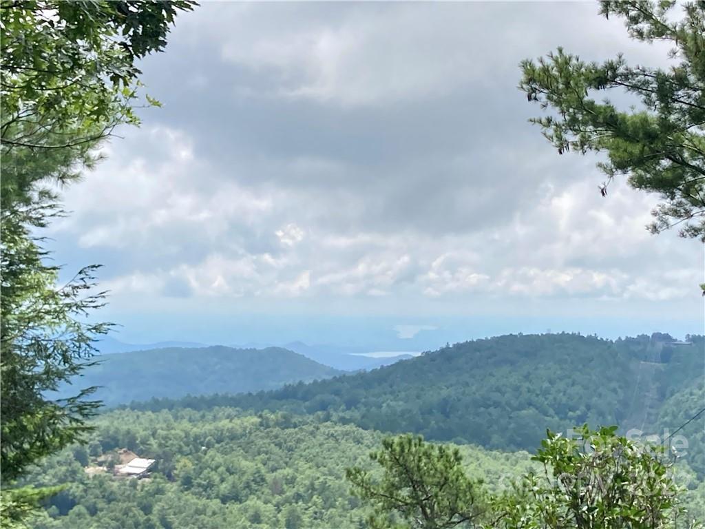 000 Rosman Hwy., Lake Toxaway, NC 28747
