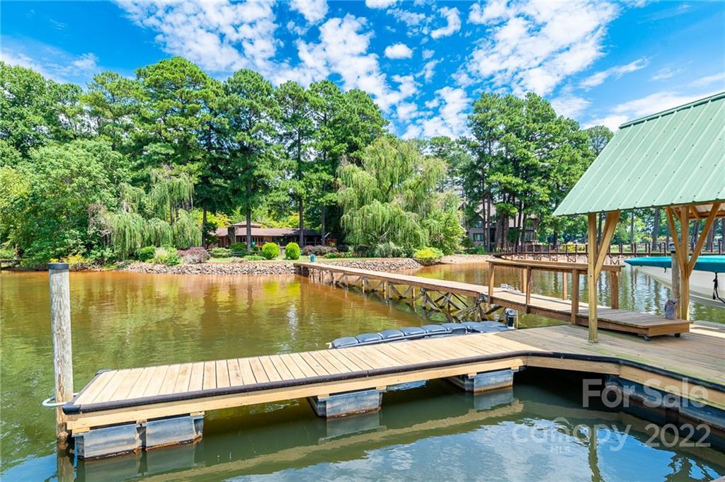 114 Rockabill Ln., Mooresville, NC 28117