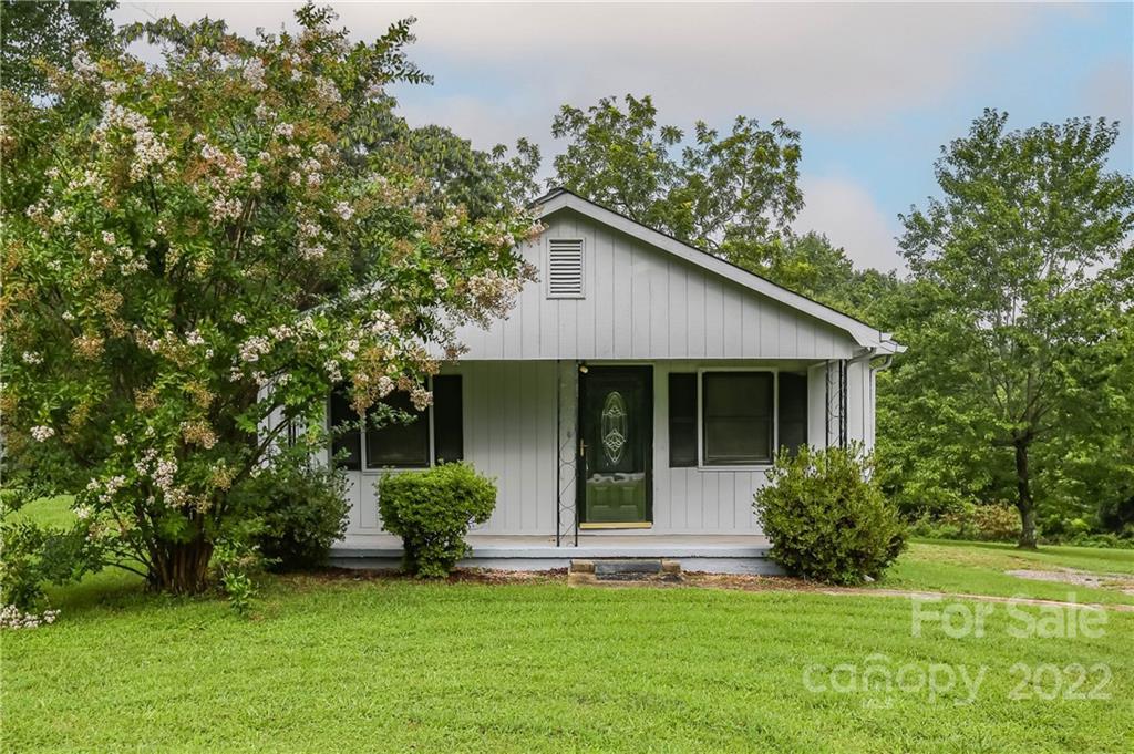 752 Perth Rd., Troutman, NC 28166