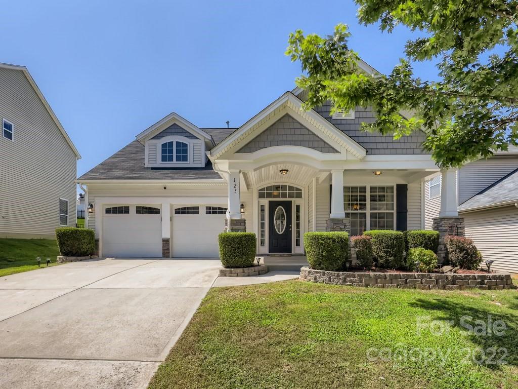 123 Tulip Dr., Mooresville, NC 28117