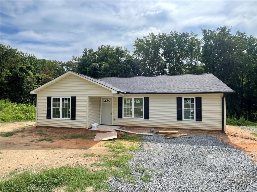 1203 Haywood Ave., Kannapolis, NC 28081