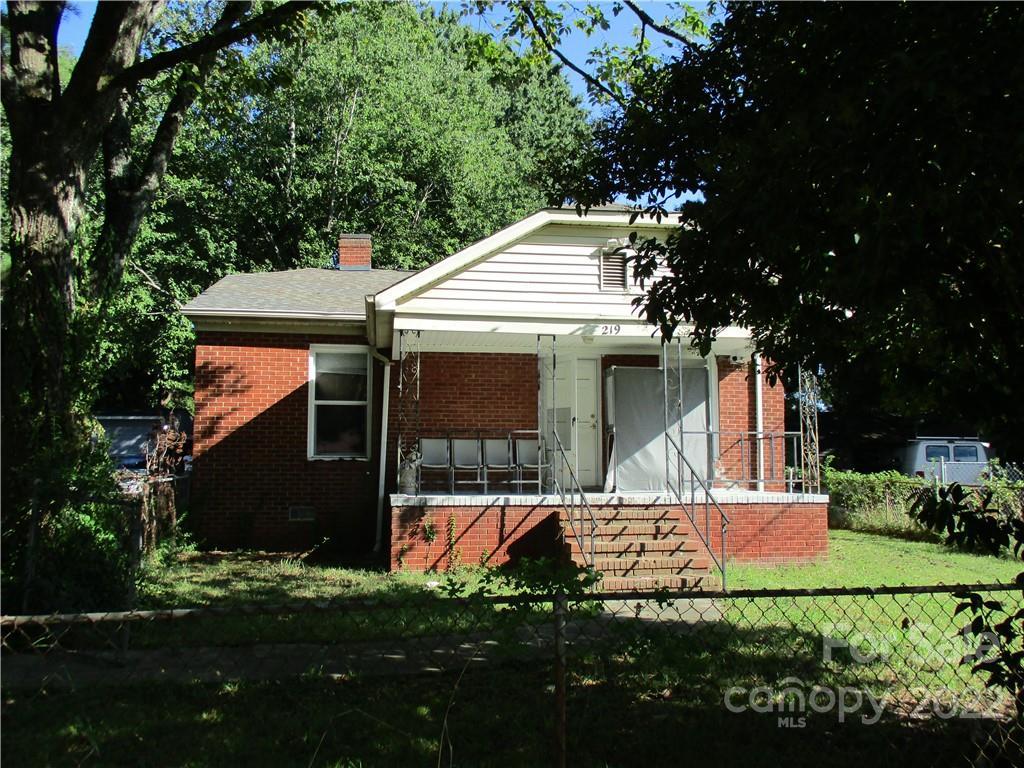 219 Cloudman St., Charlotte, NC 28216