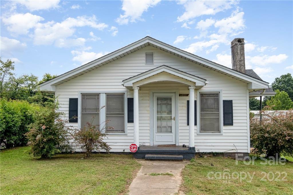 530 Monroe St., Statesville, NC 28677