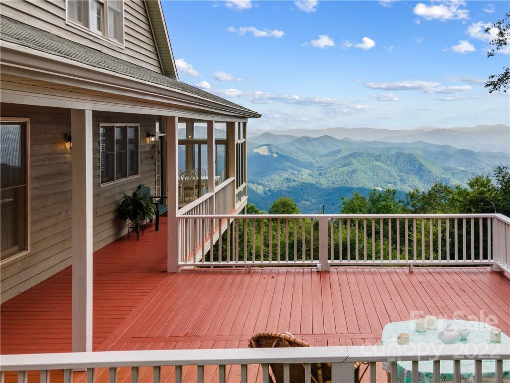 168 Bold Springs Rd., Sylva, NC 28779