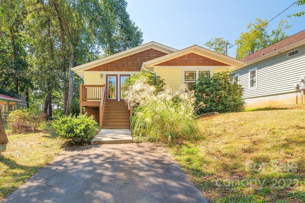 13 Tahkieostie Tr., Asheville, NC 28806