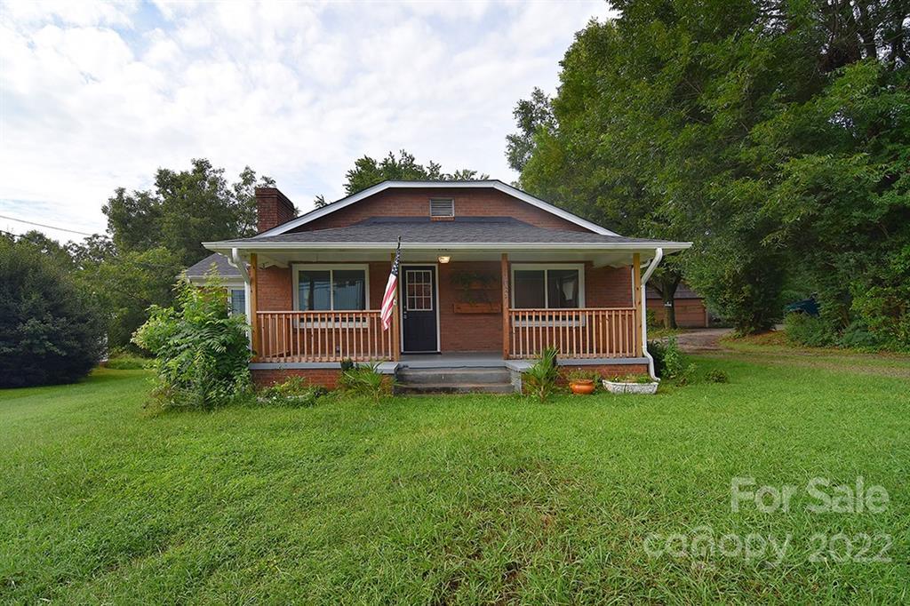 1637 Front St., Statesville, NC 28677