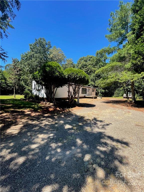 169 Mason Dixon Ln., Statesville, NC 28625