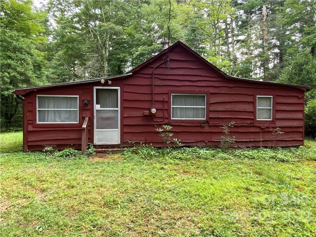 8247 Joe Poore Rd., Newland, NC 28657