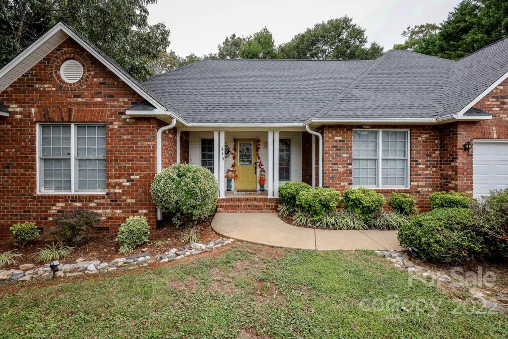 310 Hidden Creek Rd., Boiling Springs, NC 28152