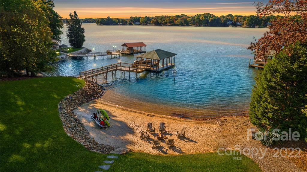 136 Bridlewood Dr., Mooresville, NC 28117