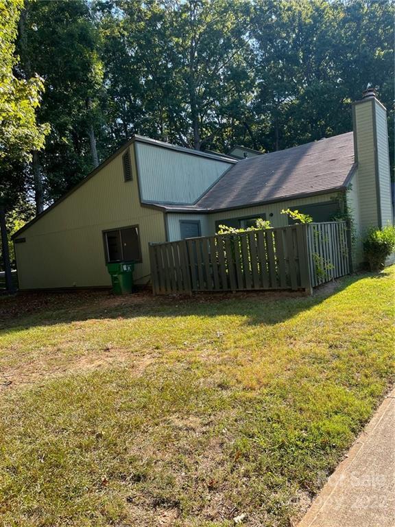 6130 Bent Tree Ct., Charlotte, NC 28212