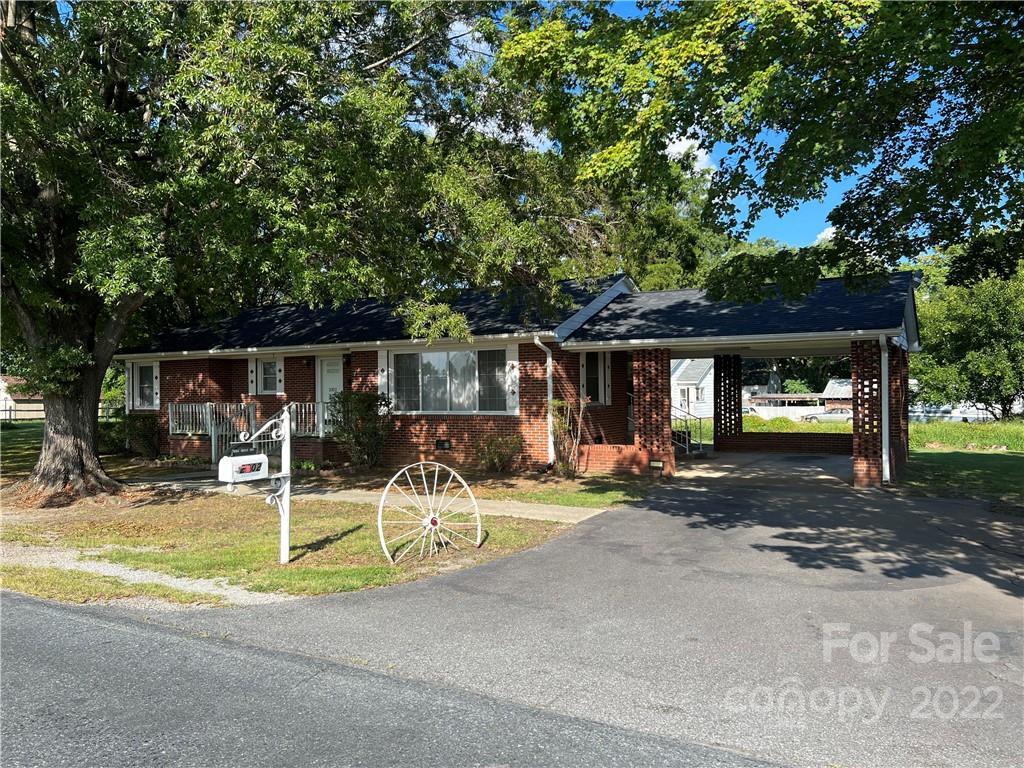 2002 Linda Ave., Kannapolis, NC 28083