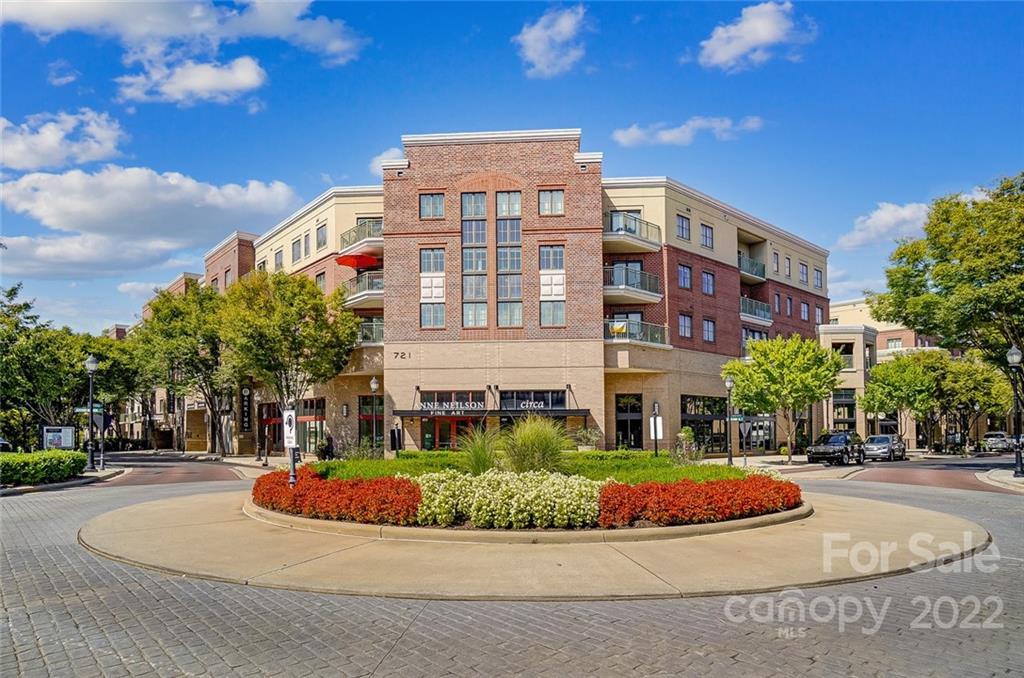 721 Governor Morrison St. #511, Charlotte, NC 28211