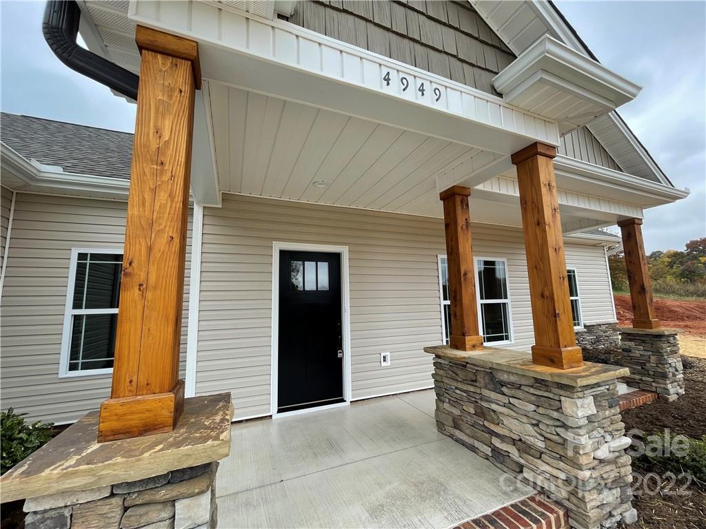 4949 Southview Dr., Hickory, NC 28602
