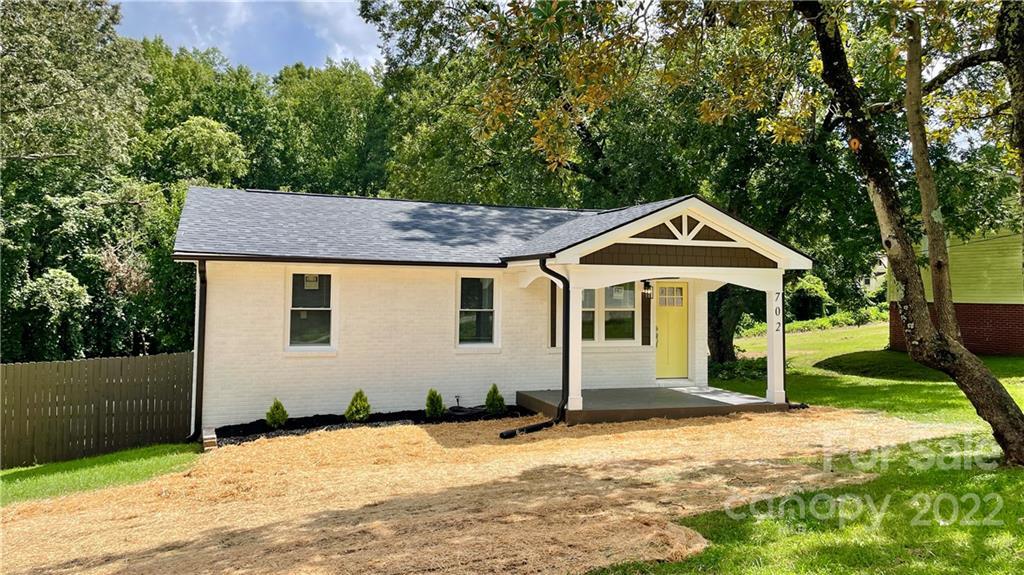 702 Oval St., Kannapolis, NC 28083