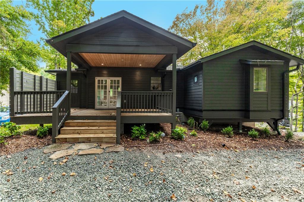 26 Mcminn Ave., Brevard, NC 28712