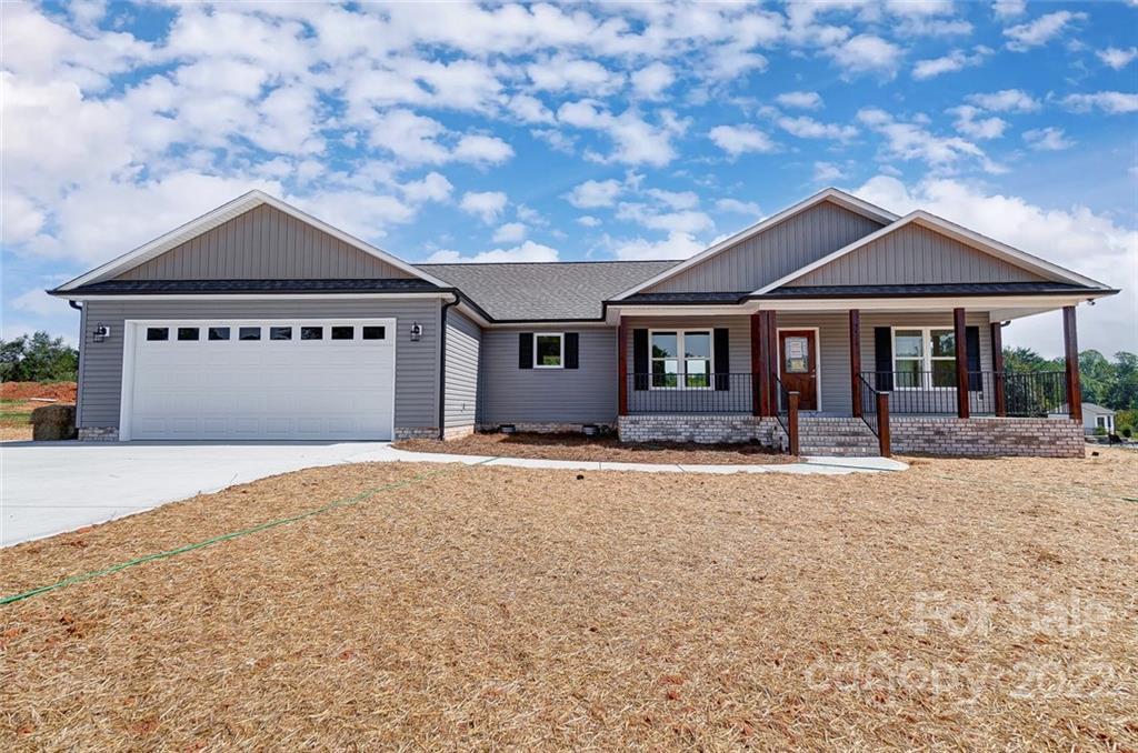 3470 Storybrook Ln., Sherrills Ford, NC 28673