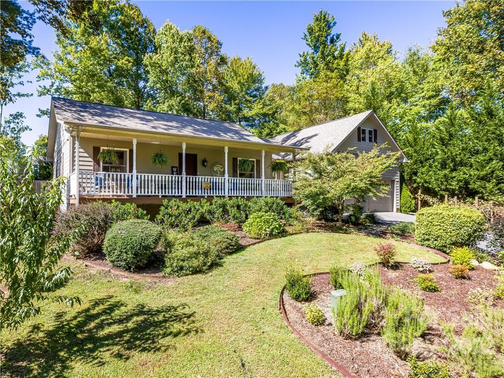 30 Mayo Dr., Asheville, NC 28806