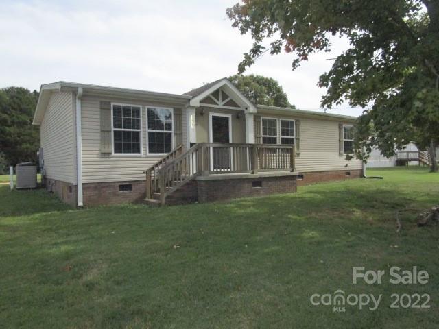 131 Ashley Brook Ln., Statesville, NC 28677