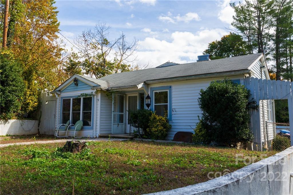 10 Springdale Rd., Asheville, NC 28805