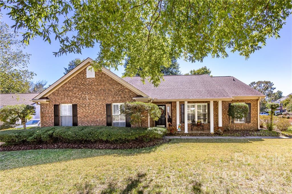 8721 Stable Ct., Charlotte, NC 28216