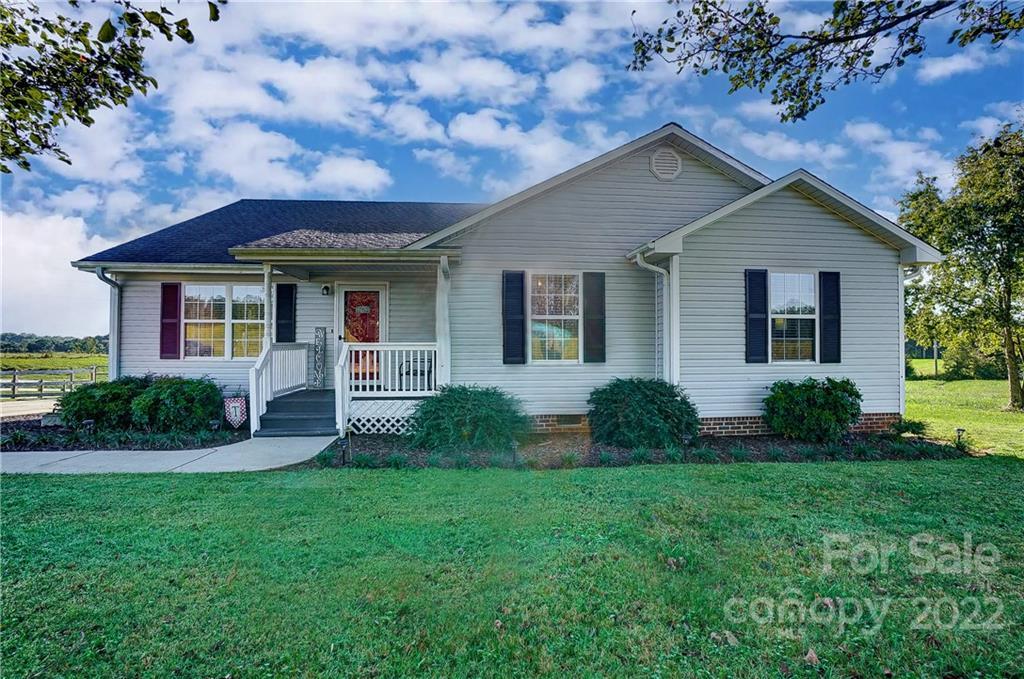 349 Mills Garden Rd., Statesville, NC 28625