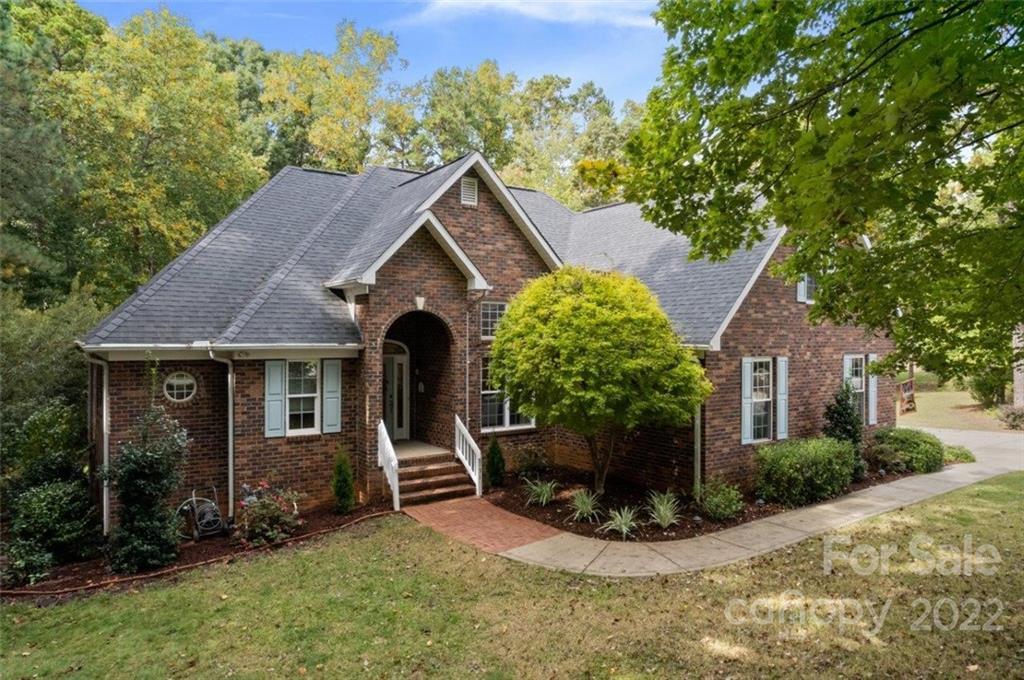 131 Digh Cir., Mooresville, NC 28117