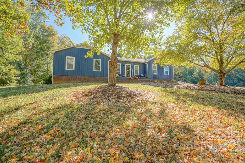 2095 Rhodes Rd., Lexington, NC 27292