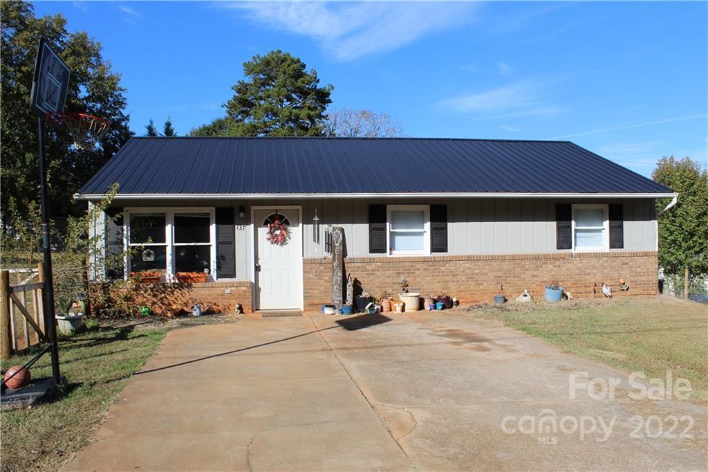 137 Gail Dr., Forest City, NC 28043