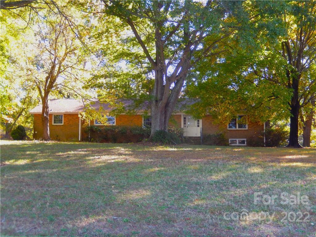3304 Mount Pleasant Rd., Sherrills Ford, NC 28673