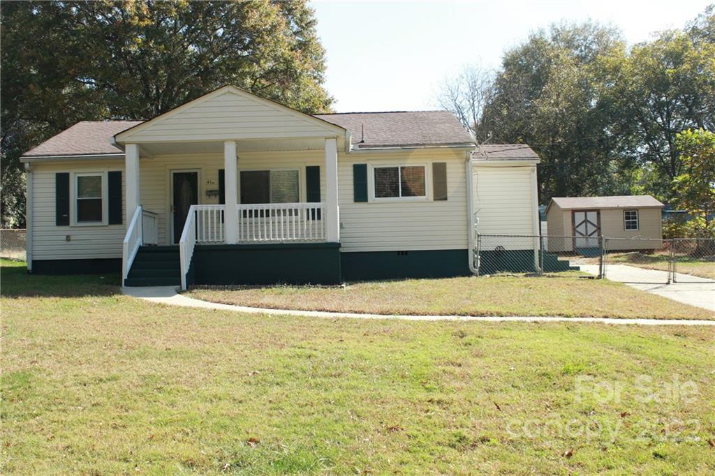 412 S Groves St., Dallas, NC 28034