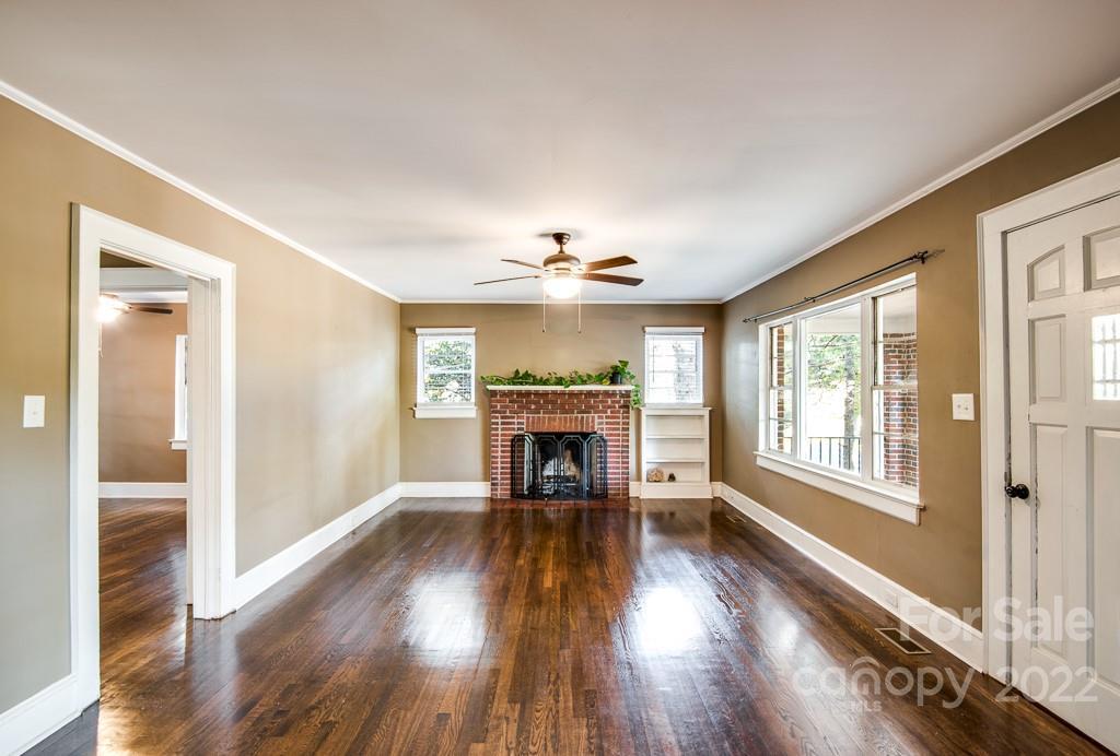 829 Norwood St., Lenoir, NC 28645