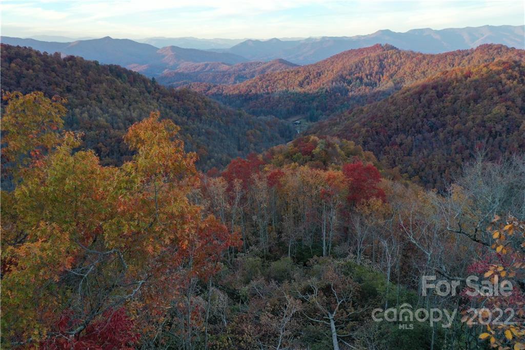 Gneiss Ln., Sylva, NC 28779