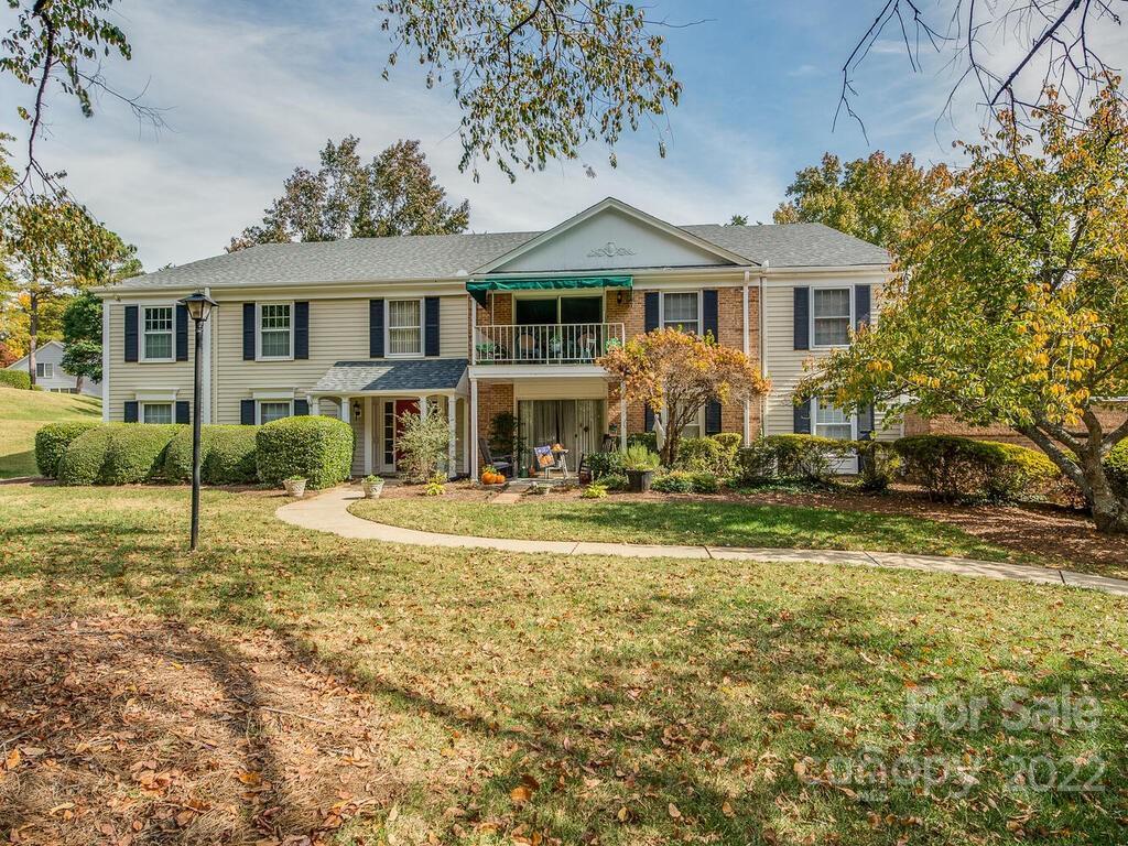 8307 Meadow Lakes Dr., Charlotte, NC 28210