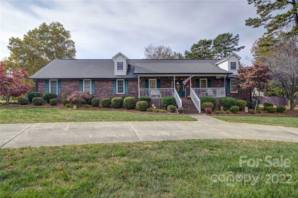 268 S Enochville Ave., Kannapolis, NC 28081