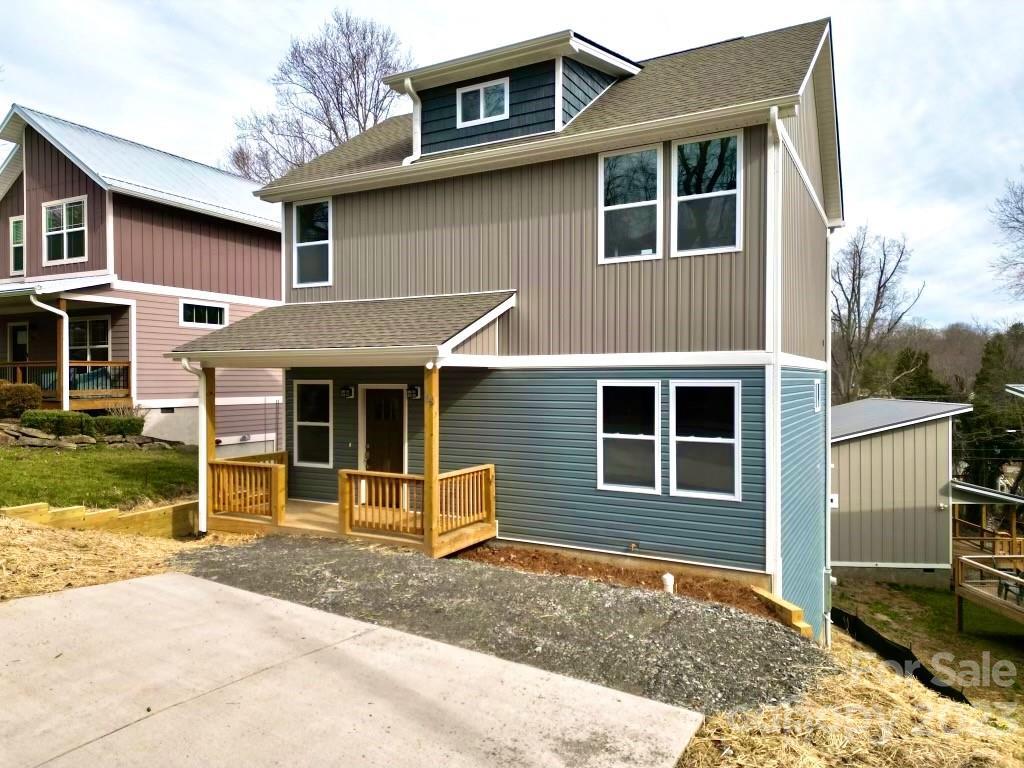 102 Stewart St., Asheville, NC 28806