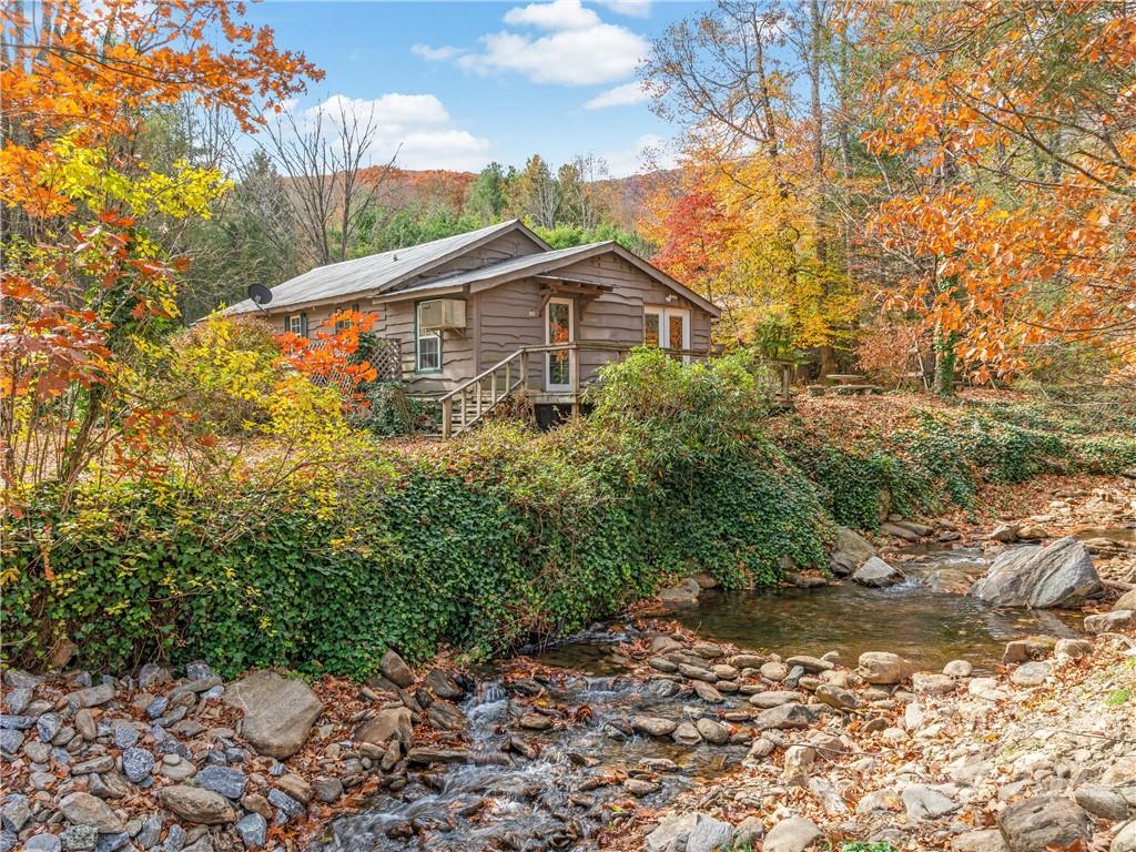 690 Upper Browns Creek Rd., Burnsville, NC 28714