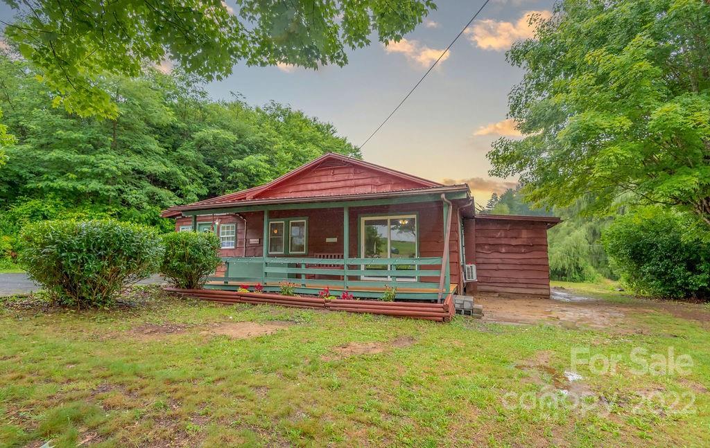 184 Vance St., Crossnore, NC 28616