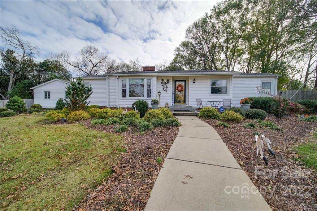 4139 Roberta Rd., Concord, NC 28027