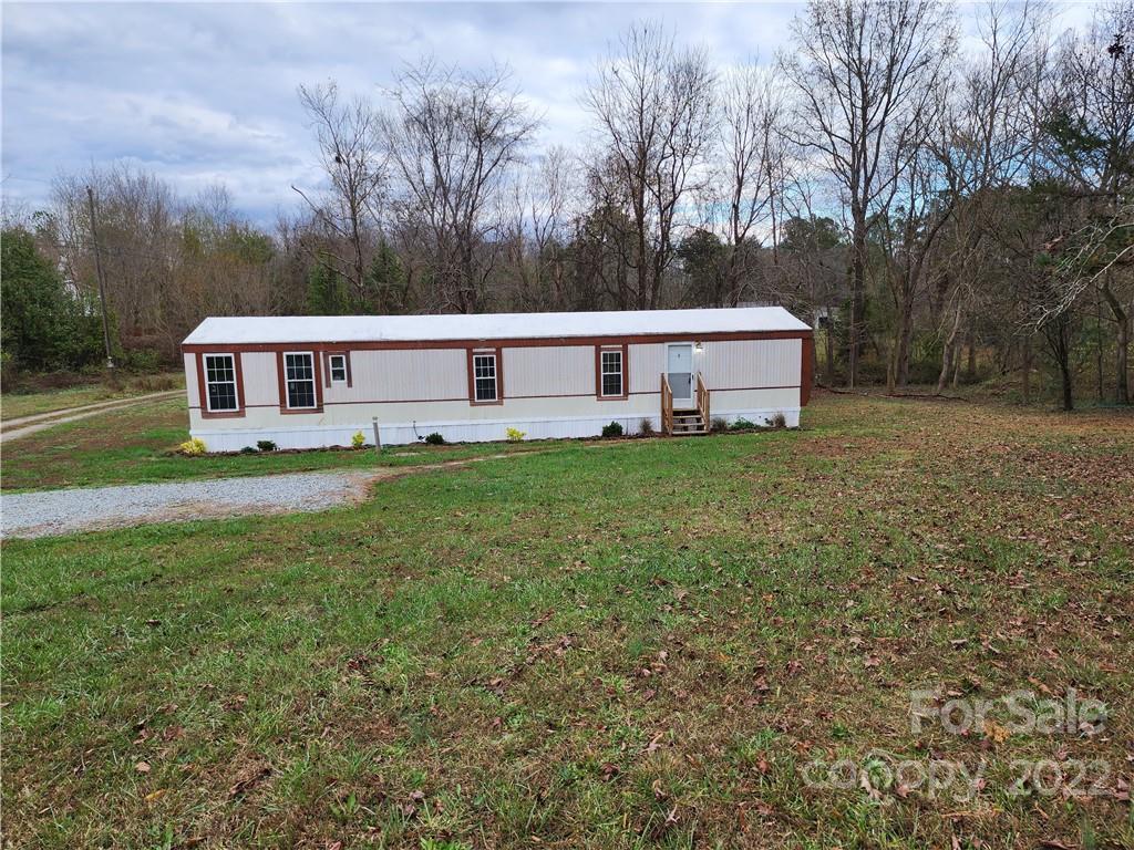 215 Lynn Dr., Lexington, NC 27292