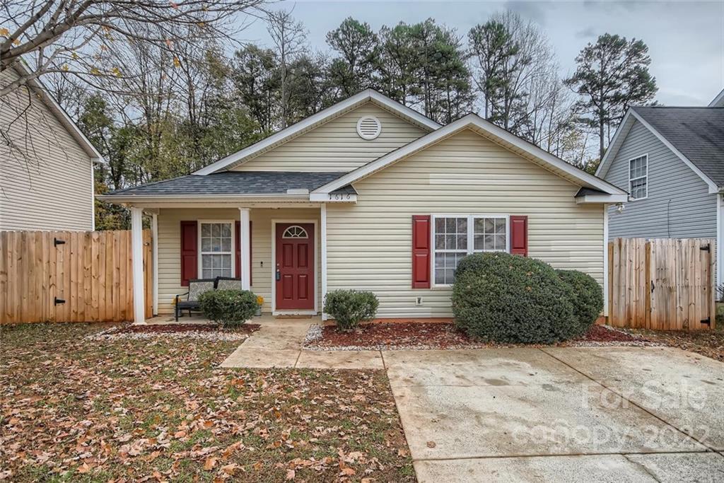1616 Crandon Dr., Charlotte, NC 28216