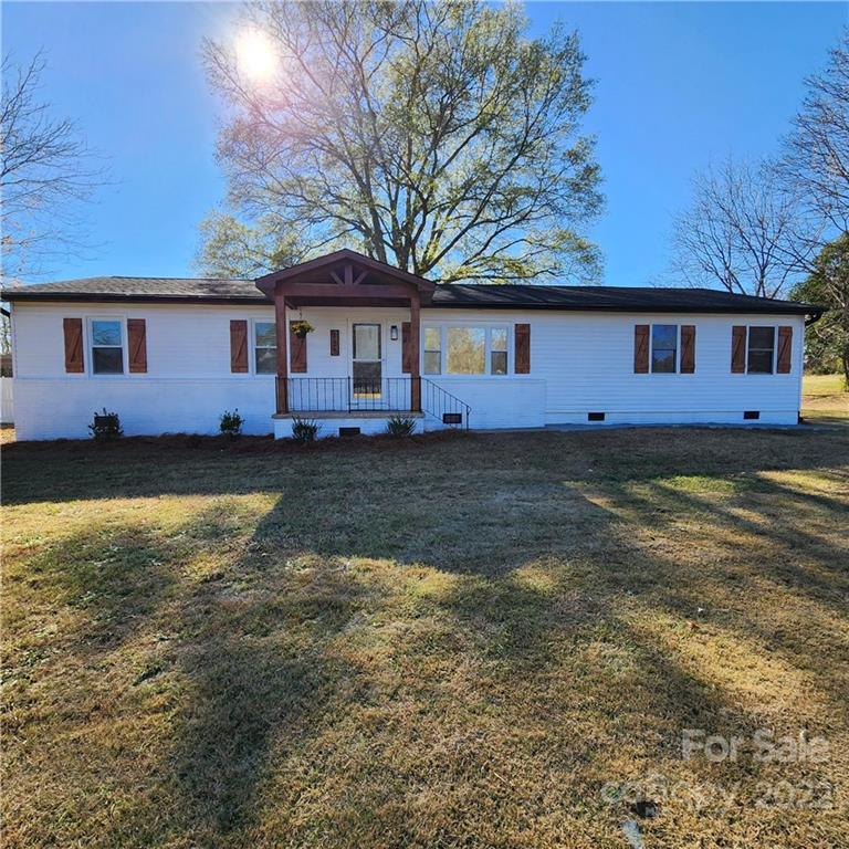 135 Mcshag Dr., Kannapolis, NC 28081