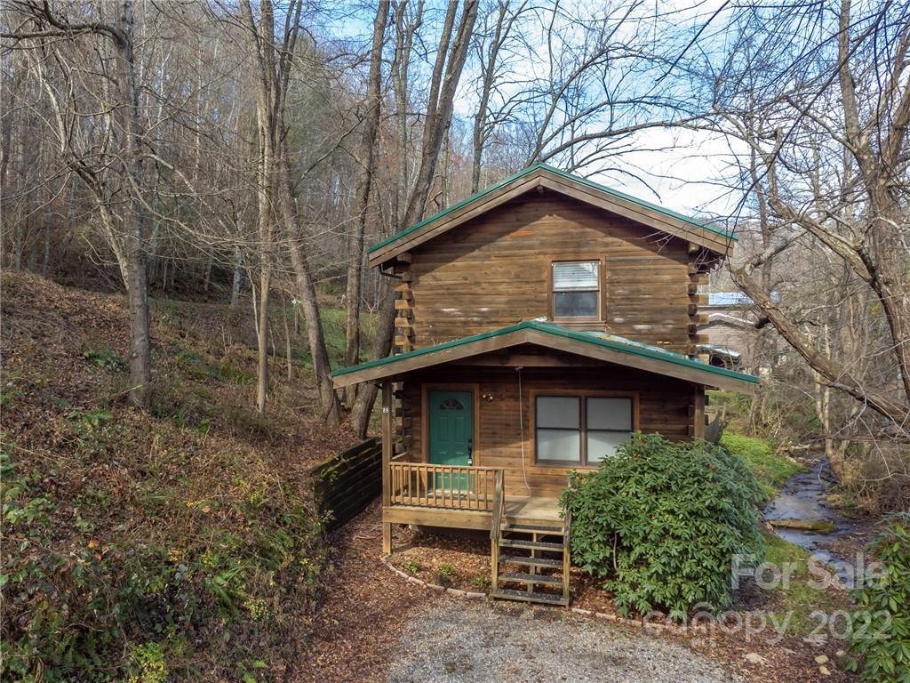 89 Creeds Cove Ln., Waynesville, NC 28785