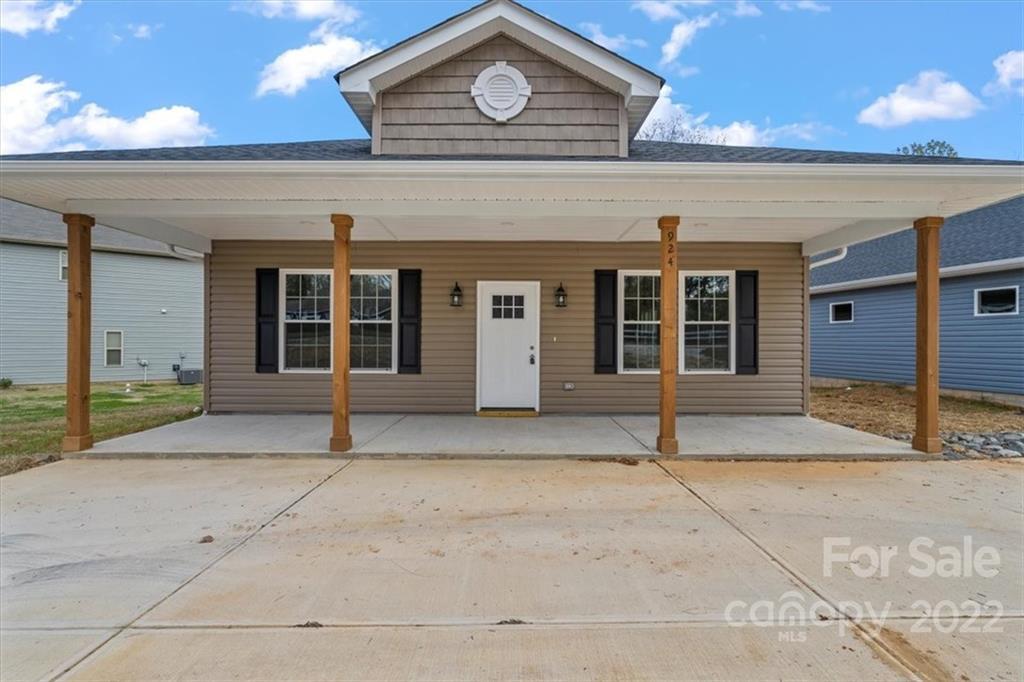 924 Valleydale Rd., Charlotte, NC 28214